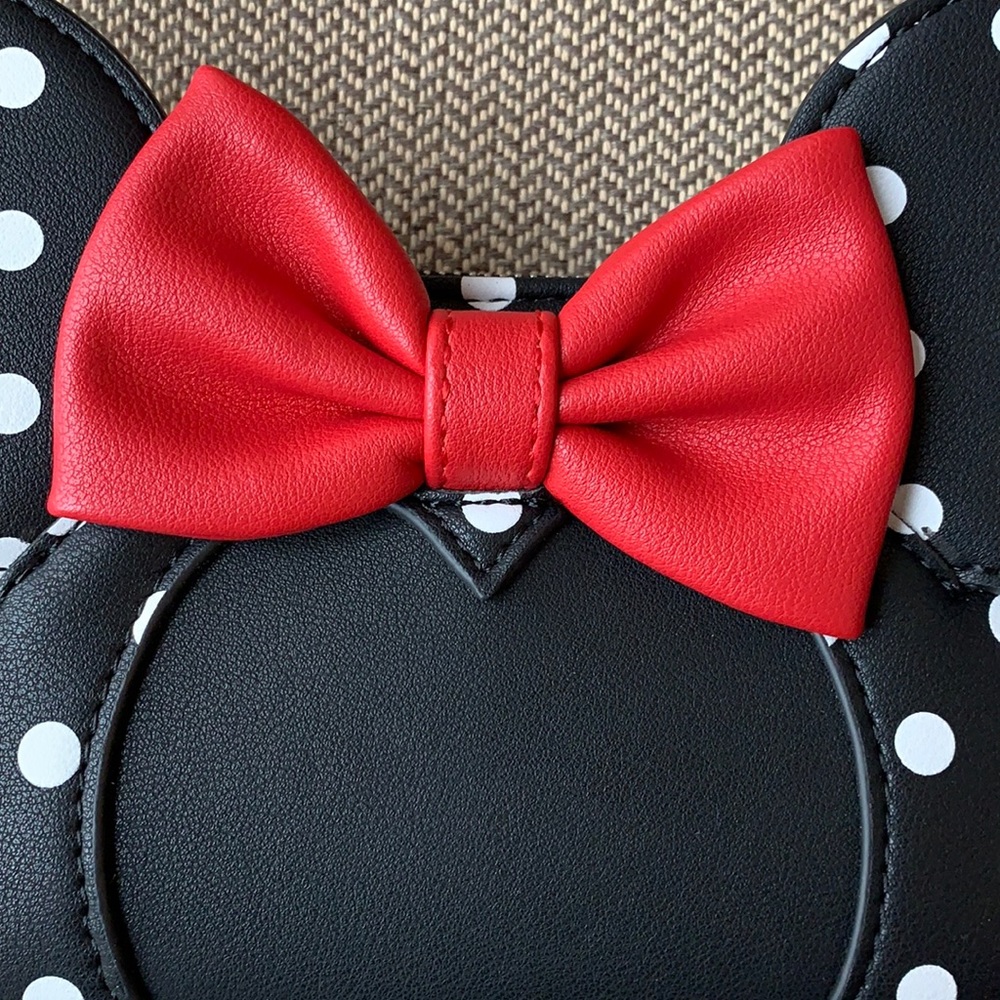 Loungefly x Minnie Mouse Polka Dot Wallet - Picture 2 of 16